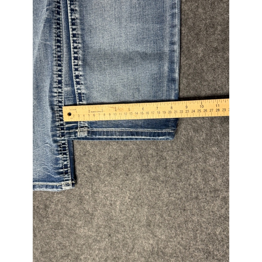 True Luck Mens Straight Leg Jeans Medium Wash Embroidered Flap Pockets 32x30 - Picture 7 of 10